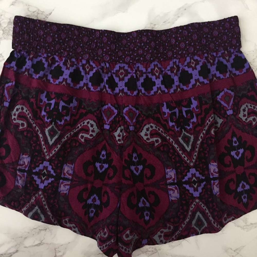Express Aztec tribal printed casual shorts - Picture 5 of 5
